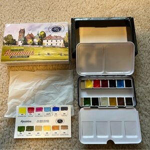 Like NEW Roman Szmal’s Aquarelle Watercolour Urban Sketching Travel Palette